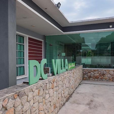 Oyo 90005 Dc Villa Guest House Kuala Rompin Exterior foto